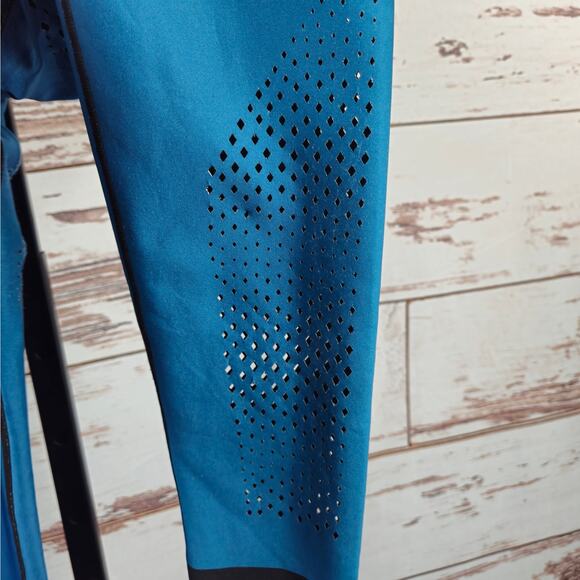 Ultracor Diamond Mesh Pixel Ultra-High Leggings Blue Size Medium - Picture 5 of 7